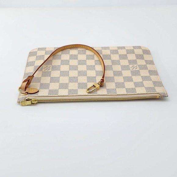 Louis Vuitton Neverfull MM Pochette Damier Azur in Like New Condition - Picture 1 of 3